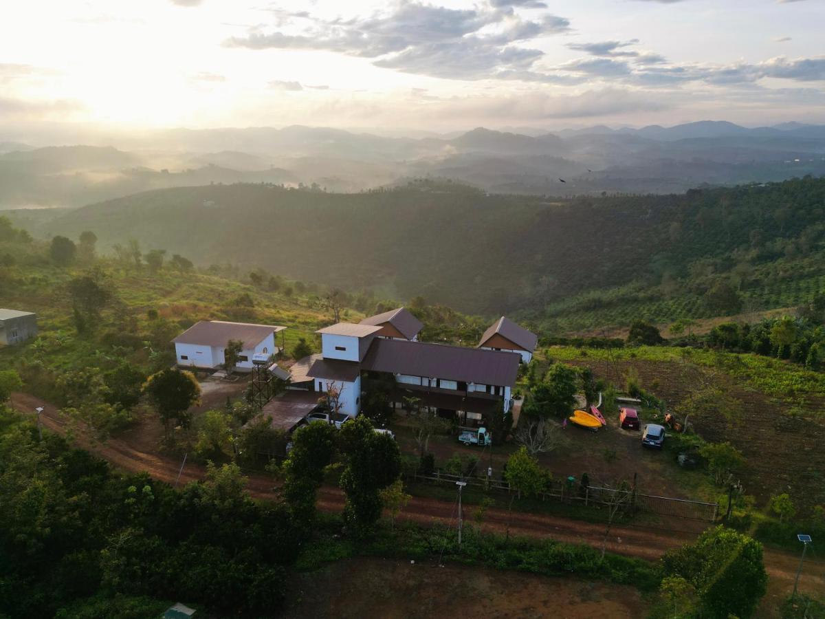 Villa Star Hill Dak Nong Retreat Gia Nghia Exterior foto